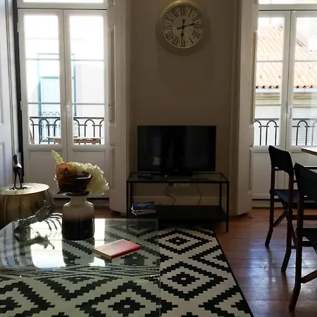 Sm2 Romantic By The Gardens Pr Real & Bairro Alto 아파트