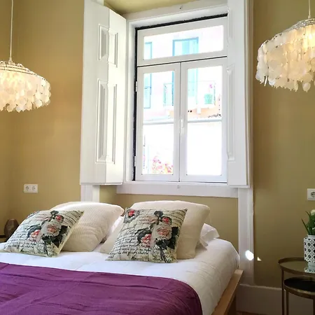아파트 Sm2 Romantic By The Gardens Pr Real & Bairro Alto 리스본