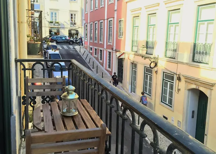 Sm2 Romantic By The Gardens Pr Real & Bairro Alto Апартаменты Лиссабон