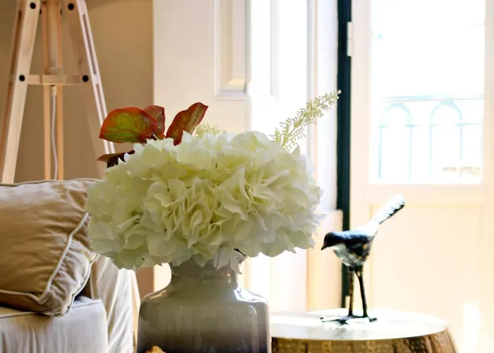 Apartment Sm2 Romantic By The Gardens Pr Real & Bairro Alto