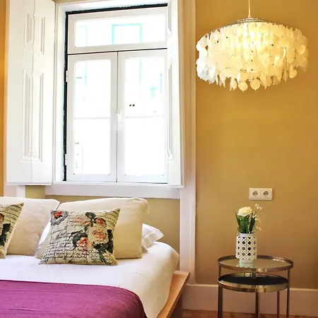 Sm2 Romantic By The Gardens Pr Real & Bairro Alto 리스본