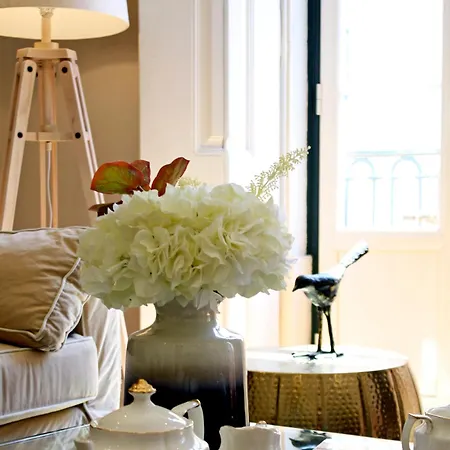 아파트 Sm2 Romantic By The Gardens Pr Real & Bairro Alto